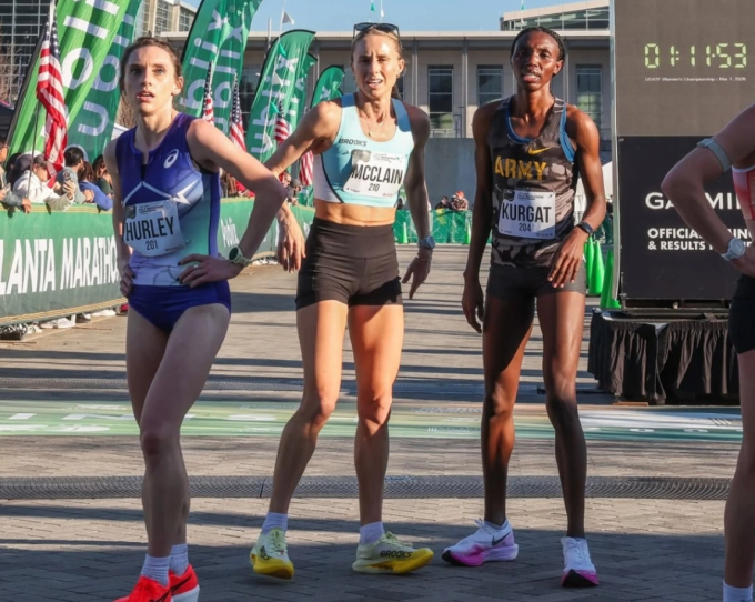 Jess McClain, Emma Grace Hurley và Ednah Kurgat đều bị ảnh hưởng bởi sự cố tại giải half marathon Mỹ 2026 ngày 1/3. Ảnh: Instagram / jesstonn