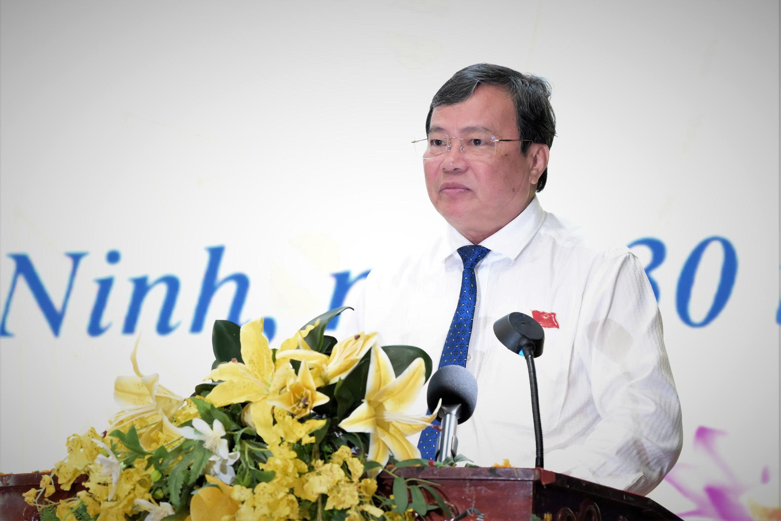 Chủ tịch HĐND và Chủ tịch UBND tỉnh Tây Ninh tái đắc cử nhiệm kỳ 2026 - 2031 - Ảnh 4. Chủ tịch HĐND và Chủ tịch UBND tỉnh Tây Ninh tái đắc cử nhiệm kỳ 2026 - 2031 - Ảnh 4.