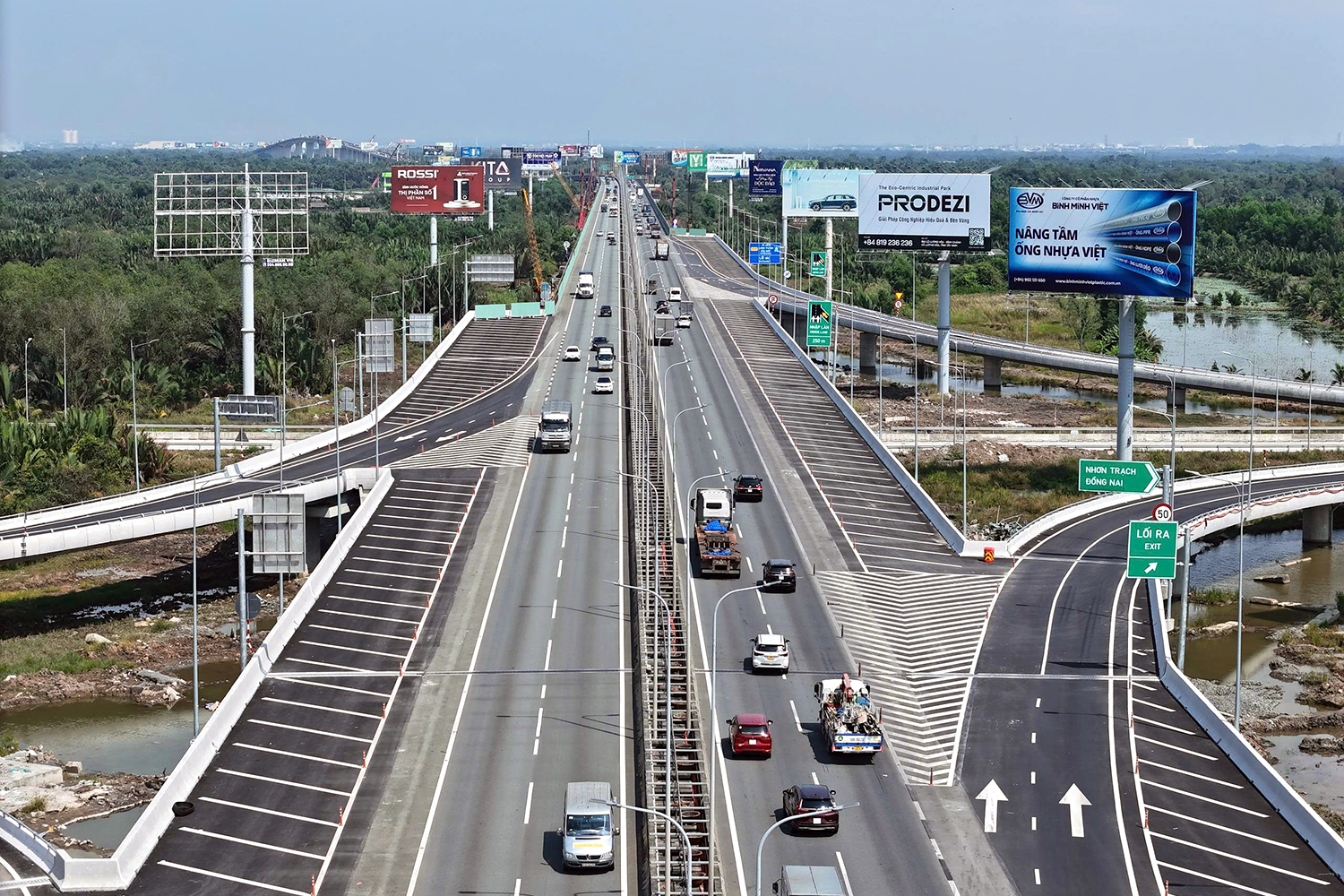 Điều chỉnh phương án phân làn và tốc độ trên cao tốc TP.HCM - Long Thành - Dầu Giây 2 Điều chỉnh phương án phân làn và tốc độ trên cao tốc TP.HCM - Long Thành - Dầu Giây - Ảnh 2.