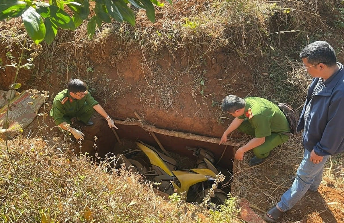 Kịch bản 'như phim hành động' của 2 giang hồ dùng súng cướp ngân hàng ở Gia Lai - Ảnh 2.