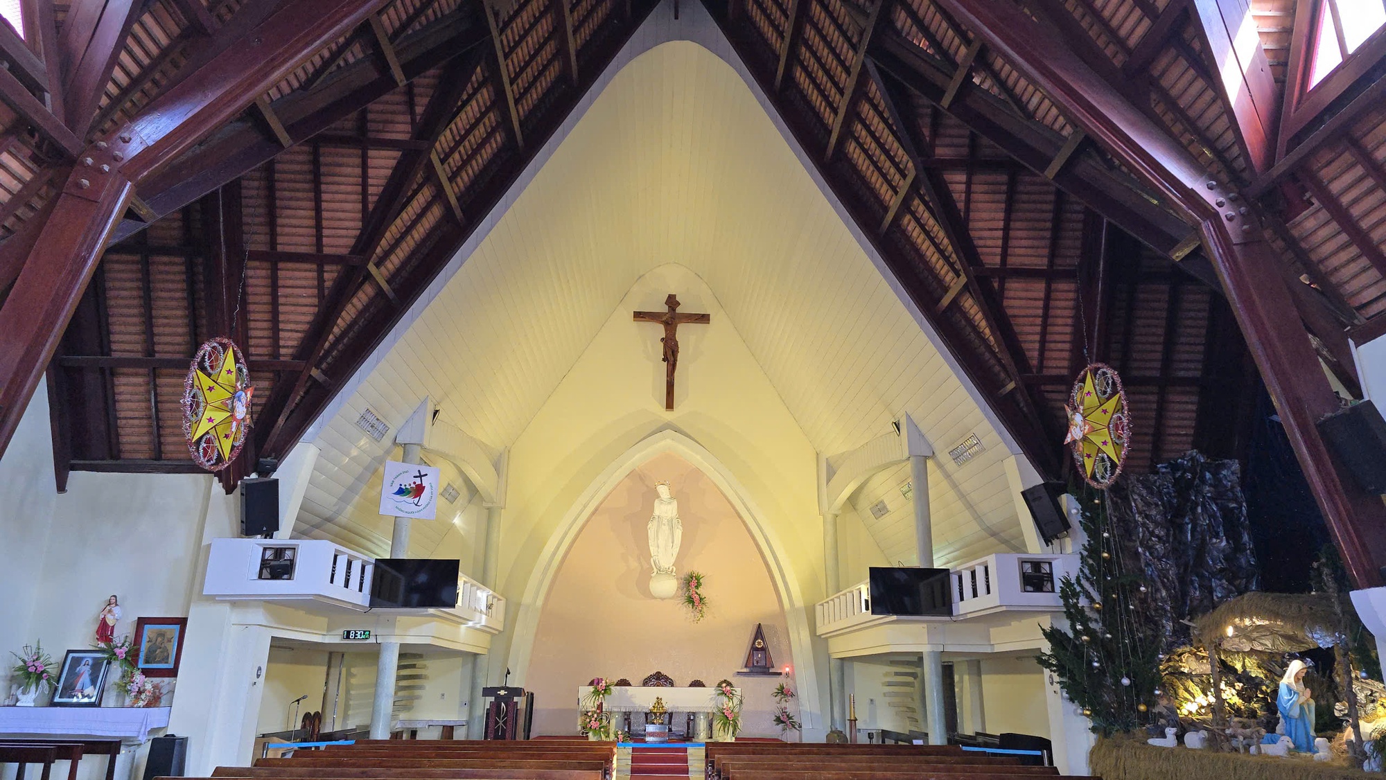 Nhà thờ Domaine de Marie - lãnh địa Đức Bà giữa lòng Đà Lạt- Ảnh 3.