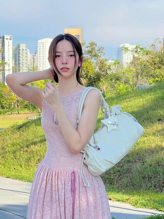 Phong cách mùa hè tươi tắn hơn với những món đồ màu hồng 8 Phong cách mùa hè tươi tắn hơn với những món đồ màu hồng - Ảnh 8.