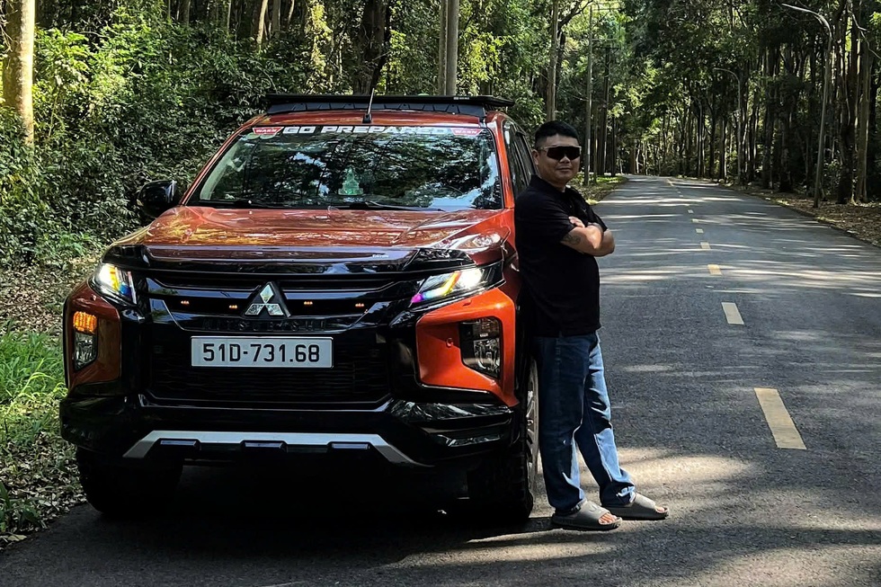 Tài xế ô tô bán tải giật mình trước biển báo cấm xe tải ở nội đô TPHCM - 4