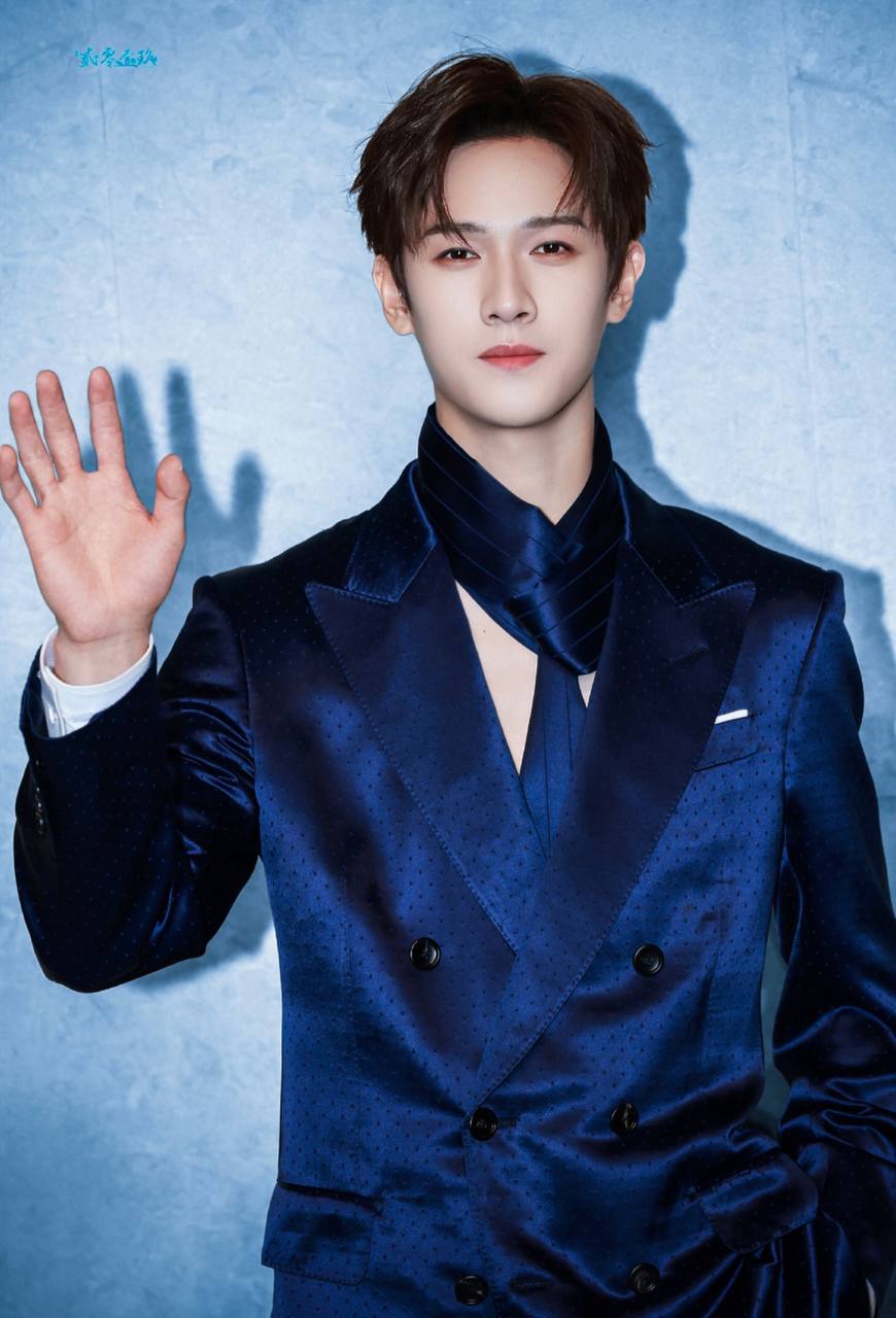 Thư Kỳ không ngại nhường vị trí center event cho Angelina Jolie- Ảnh 6.