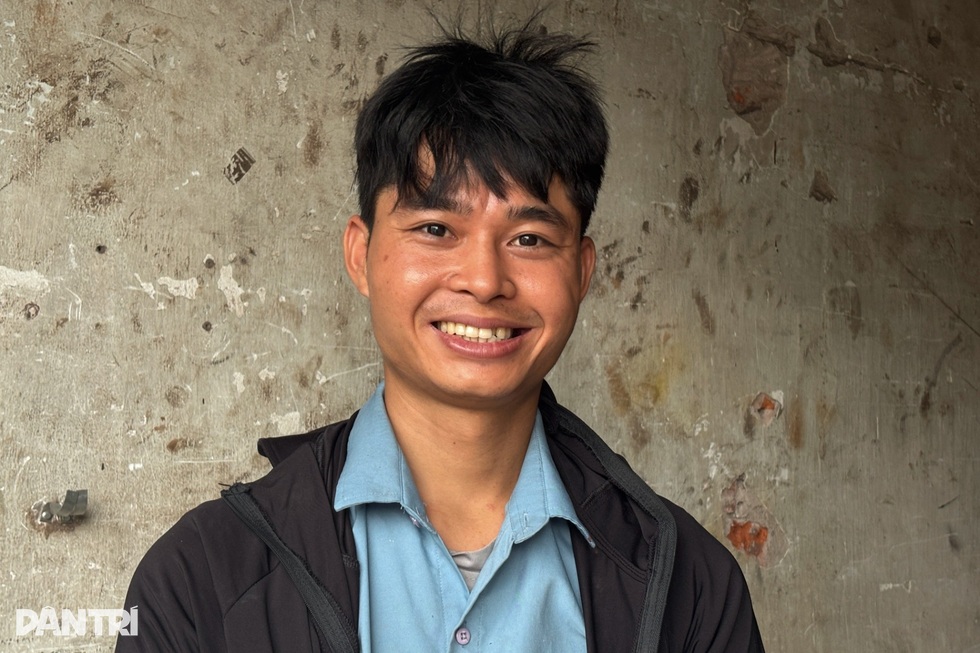 Người hùng áo đen phá tôn cứu người ở Hà Nội rồi rời đi luôn - 4