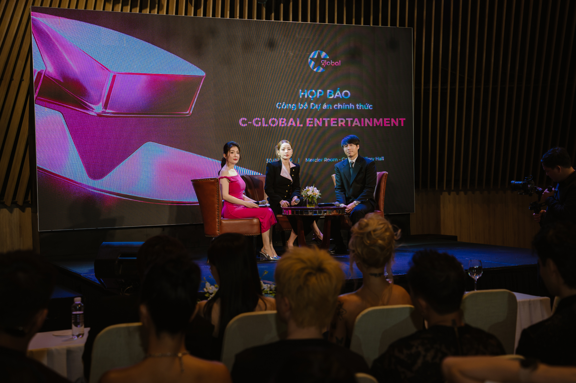 Chi Pu thẳng thắn khi bị so sánh với cách Sơn Tùng quản lý talent: “Đây là công ty nói được làm được”- Ảnh 4.