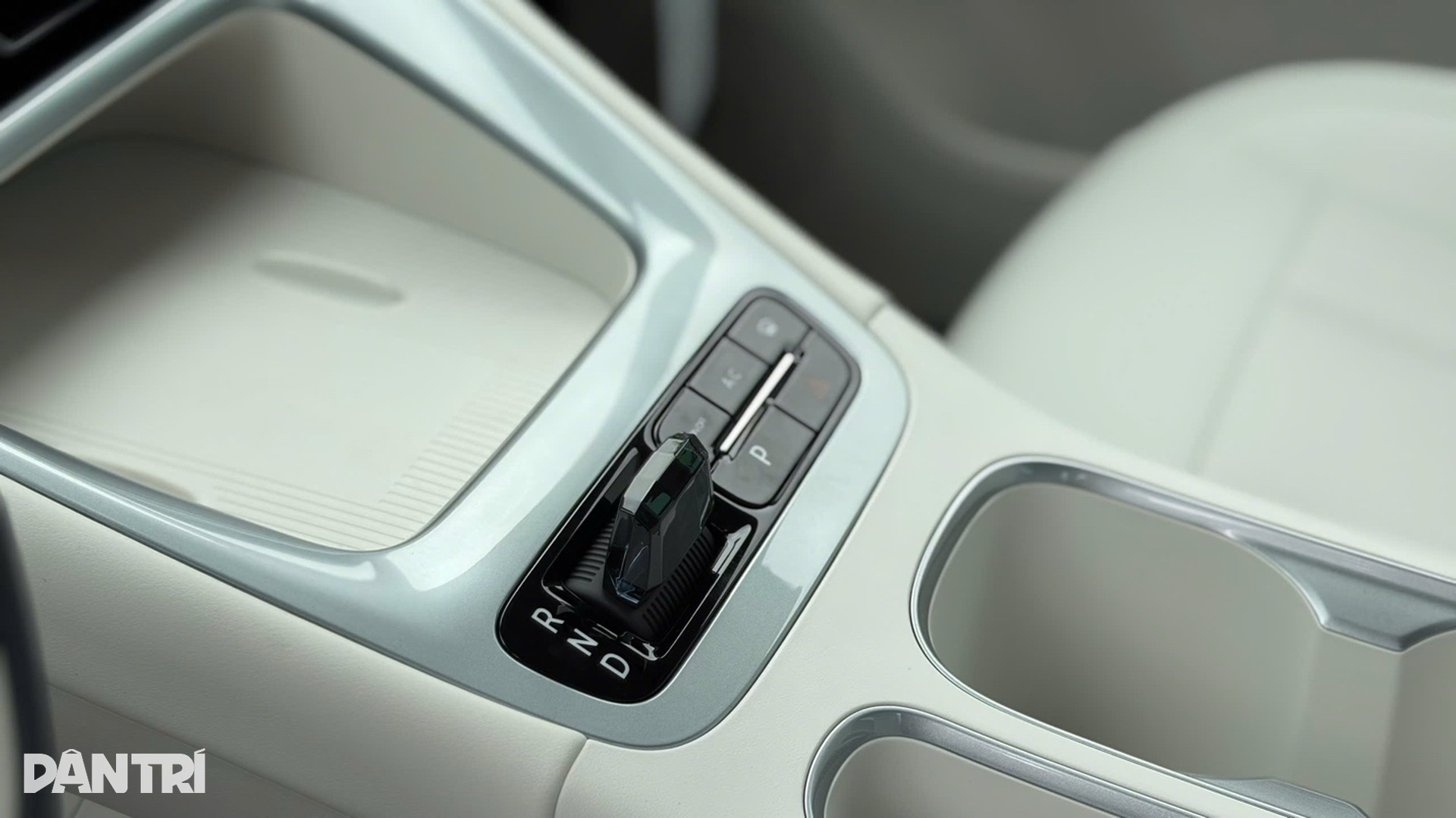 Chi tiết Geely EX2, xe điện giá từ 459 triệu đồng - 8