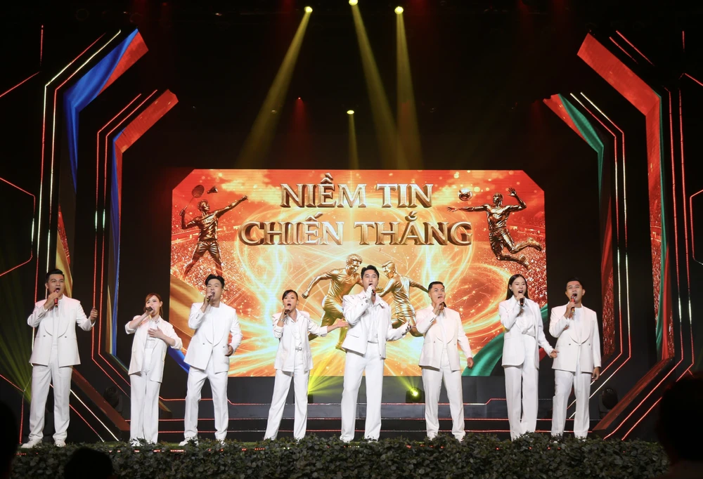 Rộn ràng lễ kỷ niệm 80 năm Ngày truyền thống ngành thể dục thể thao Việt Nam. Ảnh: ANH PHƯƠNG. hanh-trinh-tu-gian-kho-den-dinh-cao-vinh-quang-cua-the-thao-tp-hcm (4).jpg