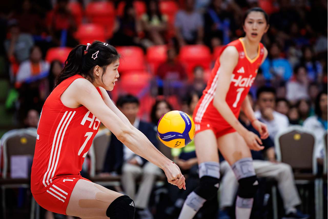 Thiên thần bóng chuyền Nhật Bản chấm dứt hy vọng của ngôi sao Trung Quốc - Ảnh 4.