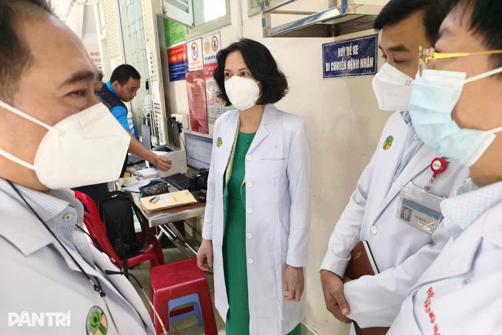 8 ca tay chân miệng tử vong, Thứ trưởng Bộ Y tế vào TPHCM chống dịch khẩn - 4