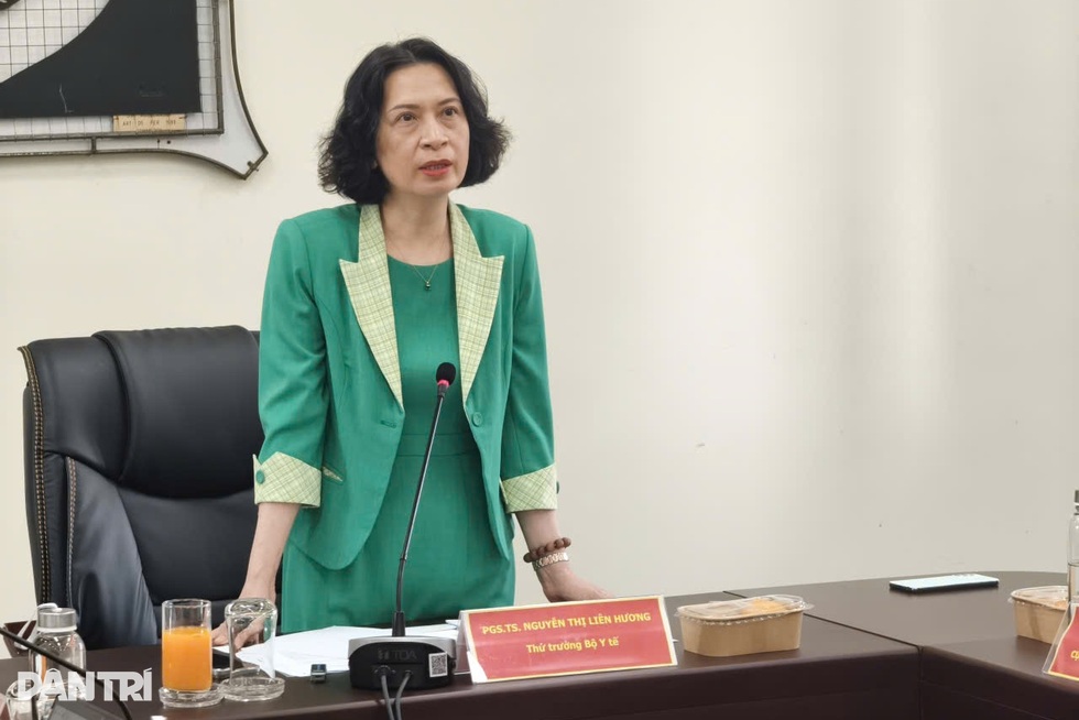 8 ca tay chân miệng tử vong, Thứ trưởng Bộ Y tế vào TPHCM chống dịch khẩn - 8