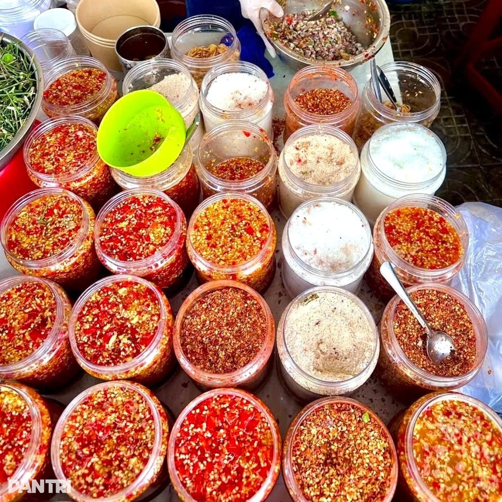 Món ốc “không dành cho người vội vàng”, ăn cả tiếng mới xong  - 3