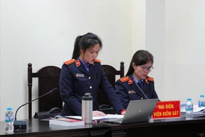 Cựu Hiệu trưởng bị cáo buộc sai phạm dạy thêm bị đề nghị 4-5 năm tù