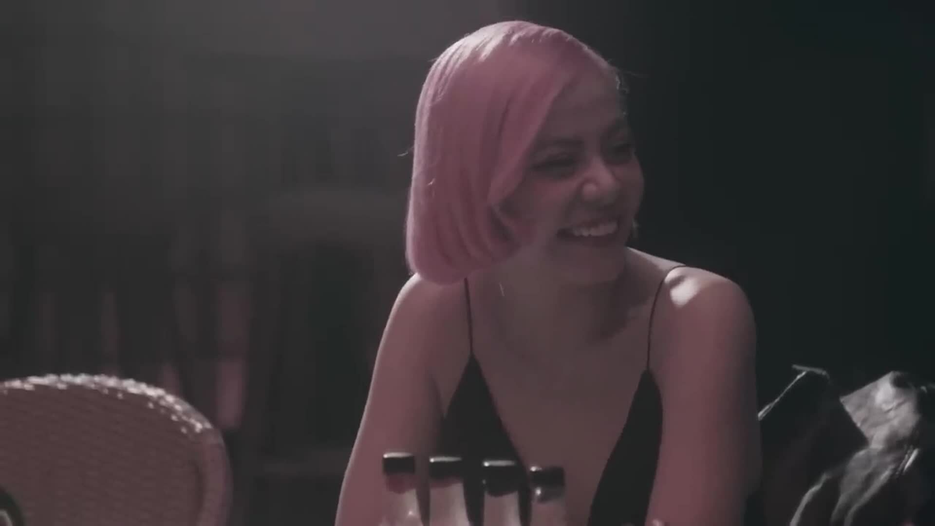 MV "Ai đưa em về" - TIA, Lê Thiện Hiếu