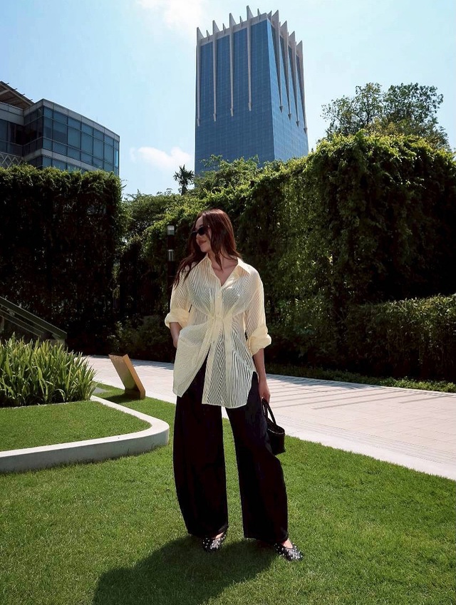 Thời trang du lịch mùa hè không thể thiếu túi cói- Ảnh 10. Thời trang du lịch mùa hè không thể thiếu túi cói- Ảnh 10.