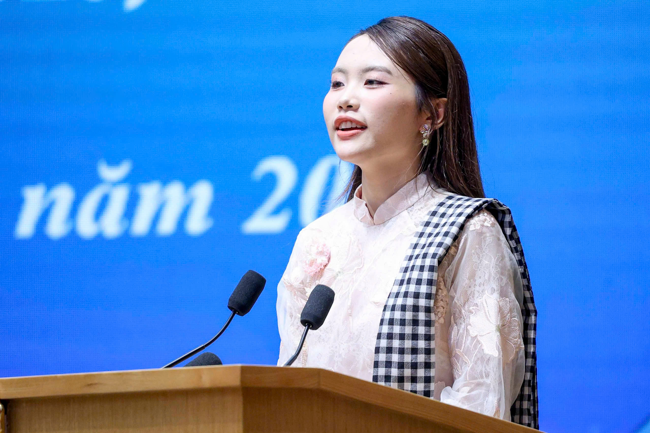 - Ảnh 5. - Ảnh 5.