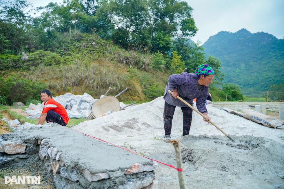 Khẩn trương hoàn thành 7 nhà Nhân ái tại Cao Bằng trước mùa mưa - 5 Khẩn trương hoàn thành 7 nhà Nhân ái tại Cao Bằng trước mùa mưa - 5