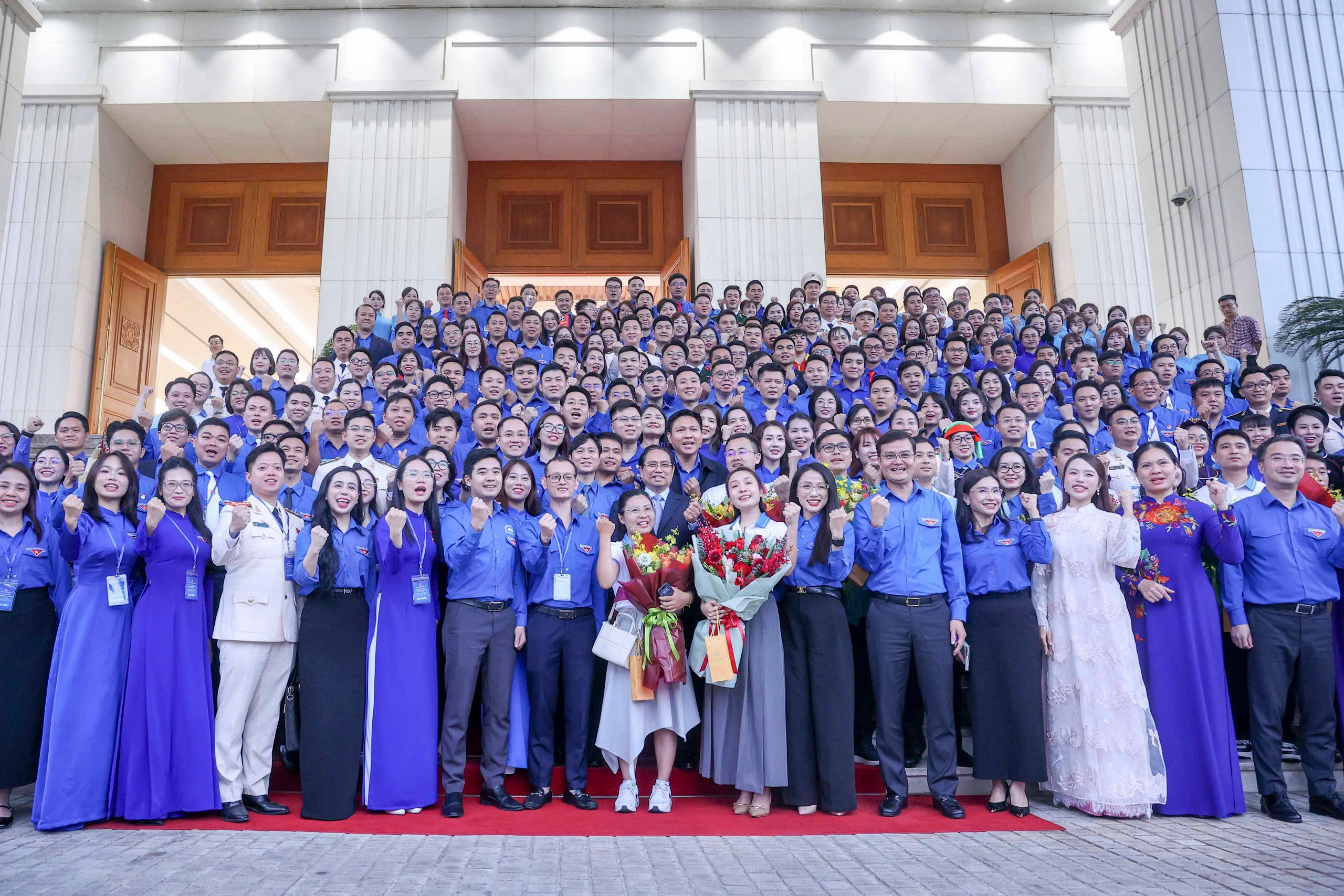 Thủ tướng Phạm Minh Chính kêu gọi thanh niên vươn mình vượt qua giới hạn năm 2026 - Ảnh 4.