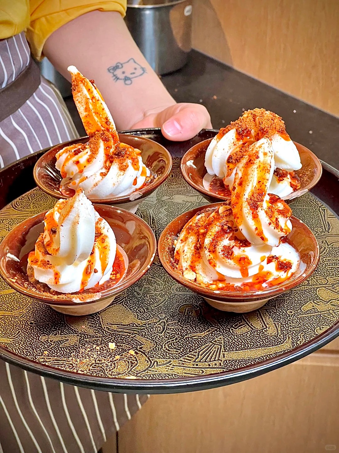 Ai đã làm ra cái thứ kem này vậy?- Ảnh 7.