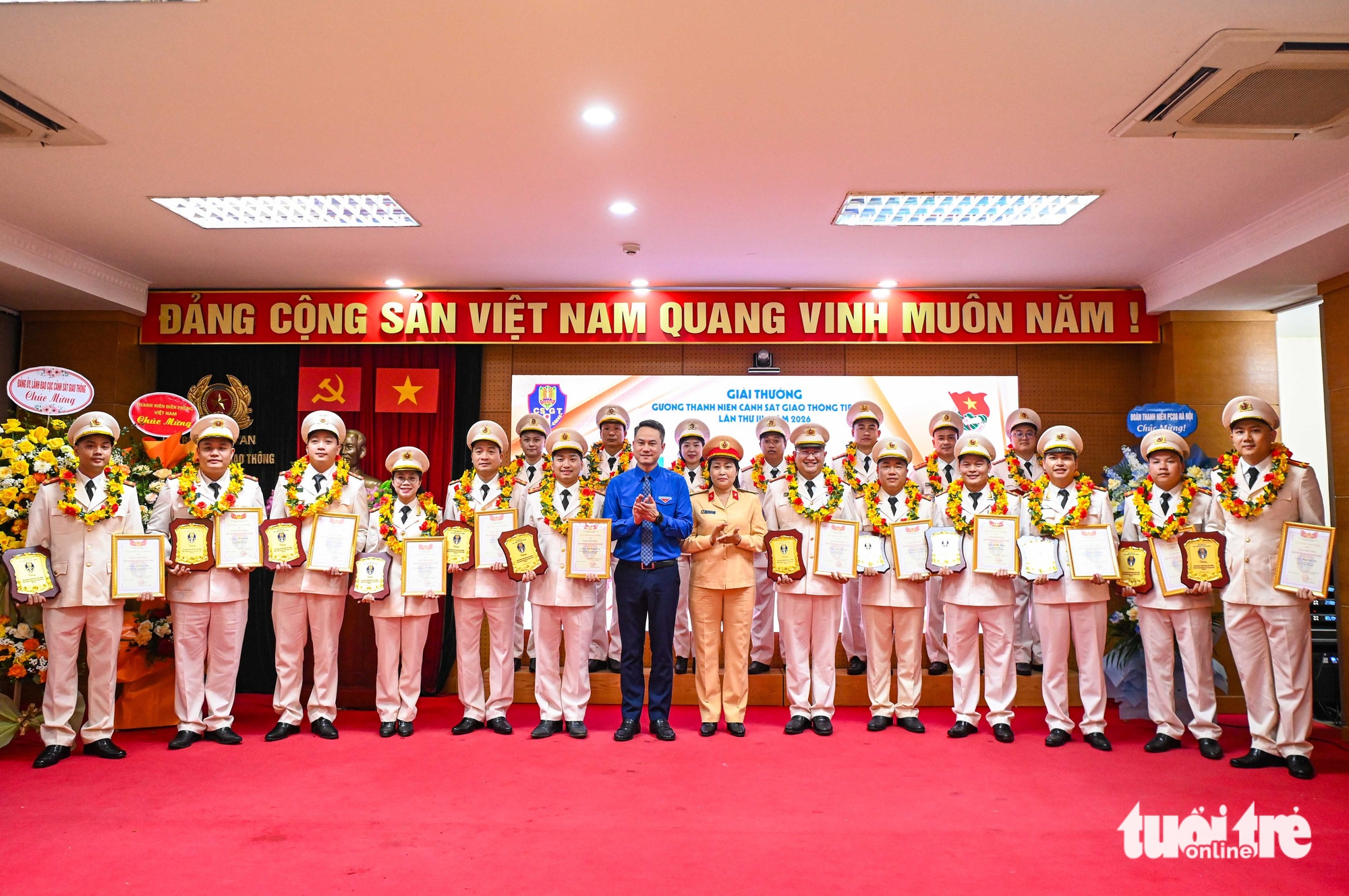 Tuyên dương 63 thanh niên tiêu biểu của lực lượng cảnh sát giao thông 5 Tuyên dương 63 thanh niên tiêu biểu của lực lượng cảnh sát giao thông - Ảnh 6.