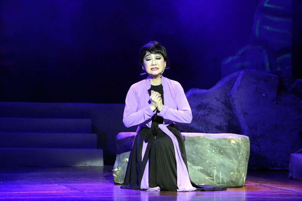 Ngọc nữ cải lương Thanh Thanh Tâm xúc động tưởng nhớ cố nghệ sĩ Vũ Linh - 2