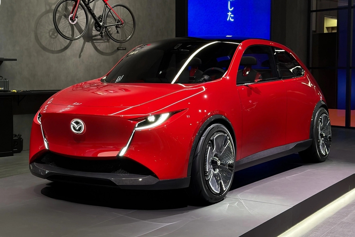 Mazda2 và CX-3 vẫn 'sống' thêm vài năm, thế hệ mới còn bỏ ngỏ vì một lý do 2 Mazda2 - Ảnh 2.