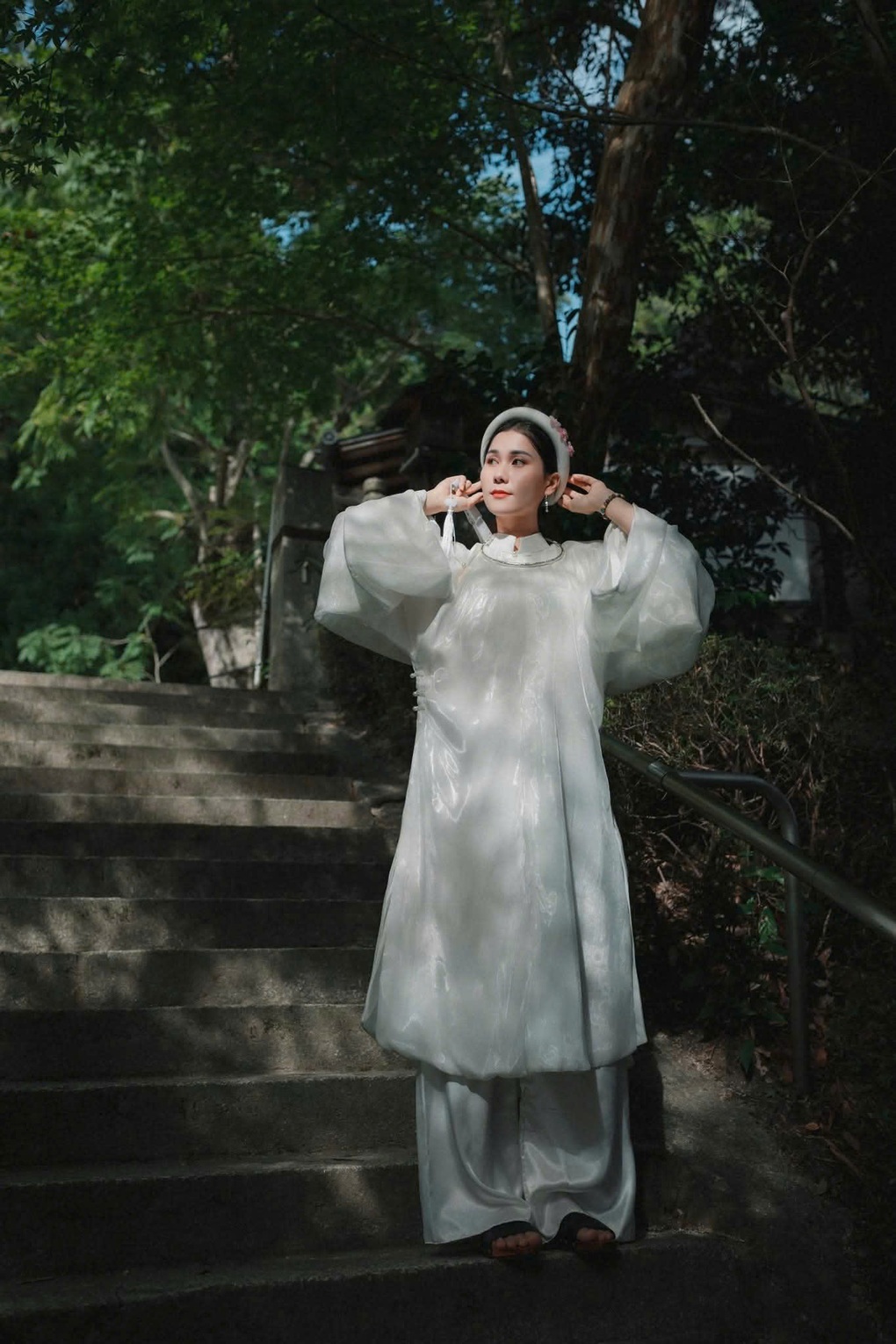 Cô gái Việt mặc áo nhật bình trượt tuyết điêu luyện ở Nhật Bản gây sốt - 3