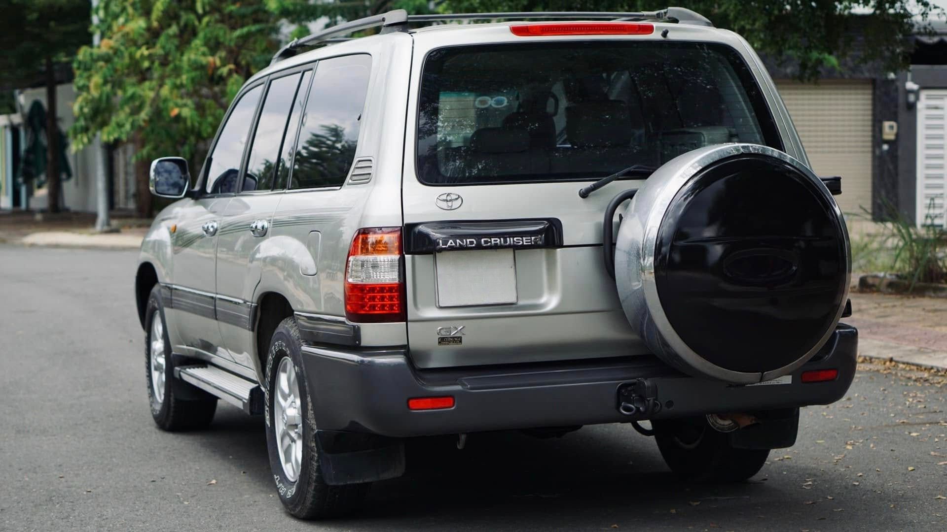 ‘Huyền thoại’ Toyota Land Cruiser lăn bánh hơn 20 năm, bán lại chưa tới 400 triệu đồng - Ảnh 4.