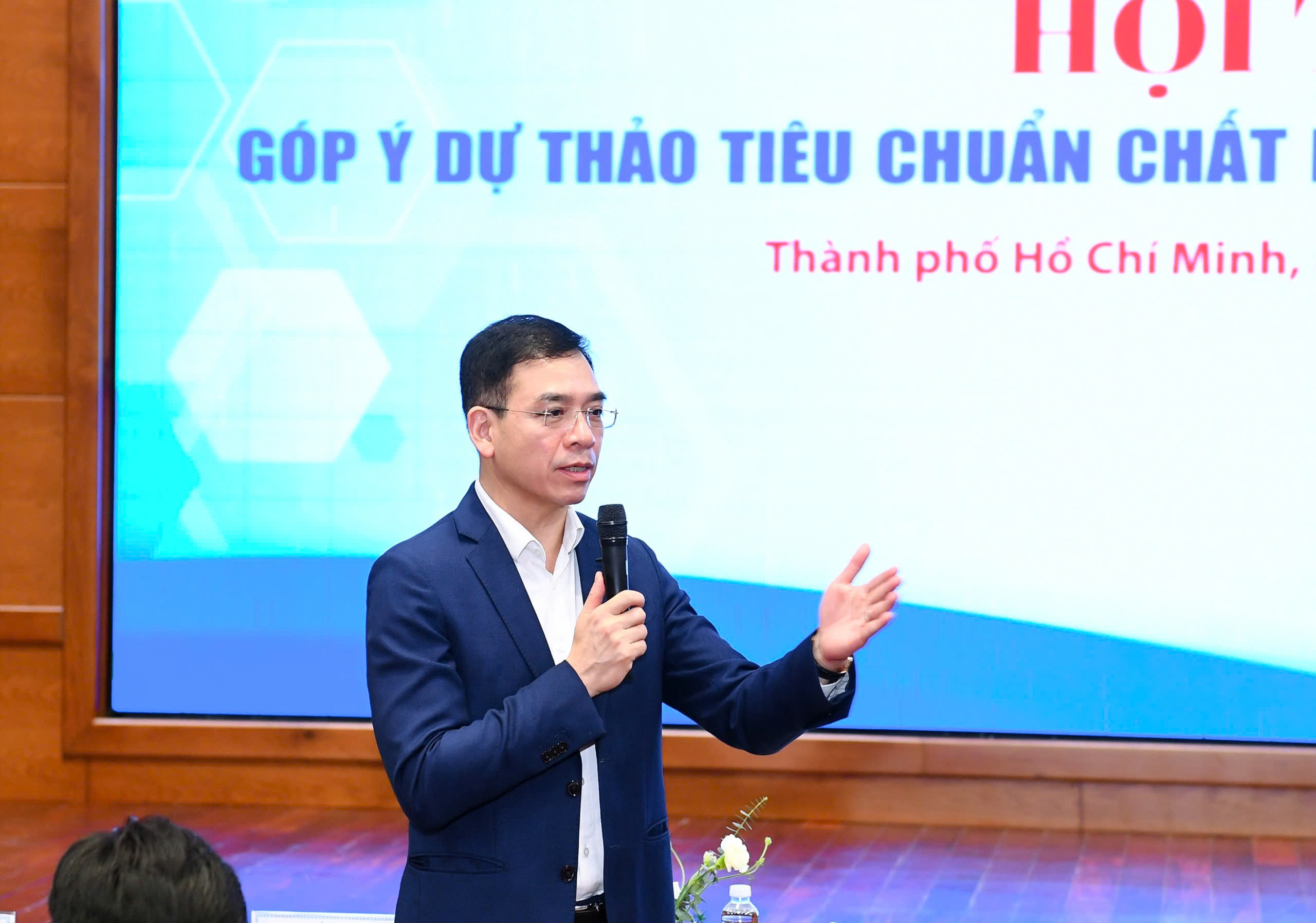 Chi phí cấy ghép implant nha khoa nước ngoài 5.000 USD, Việt Nam chỉ hơn 1.000 USD 2 Chi phí cấy ghép implant nha khoa nước ngoài 5.000 USD, Việt Nam chỉ hơn 1.000 USD - Ảnh 3.