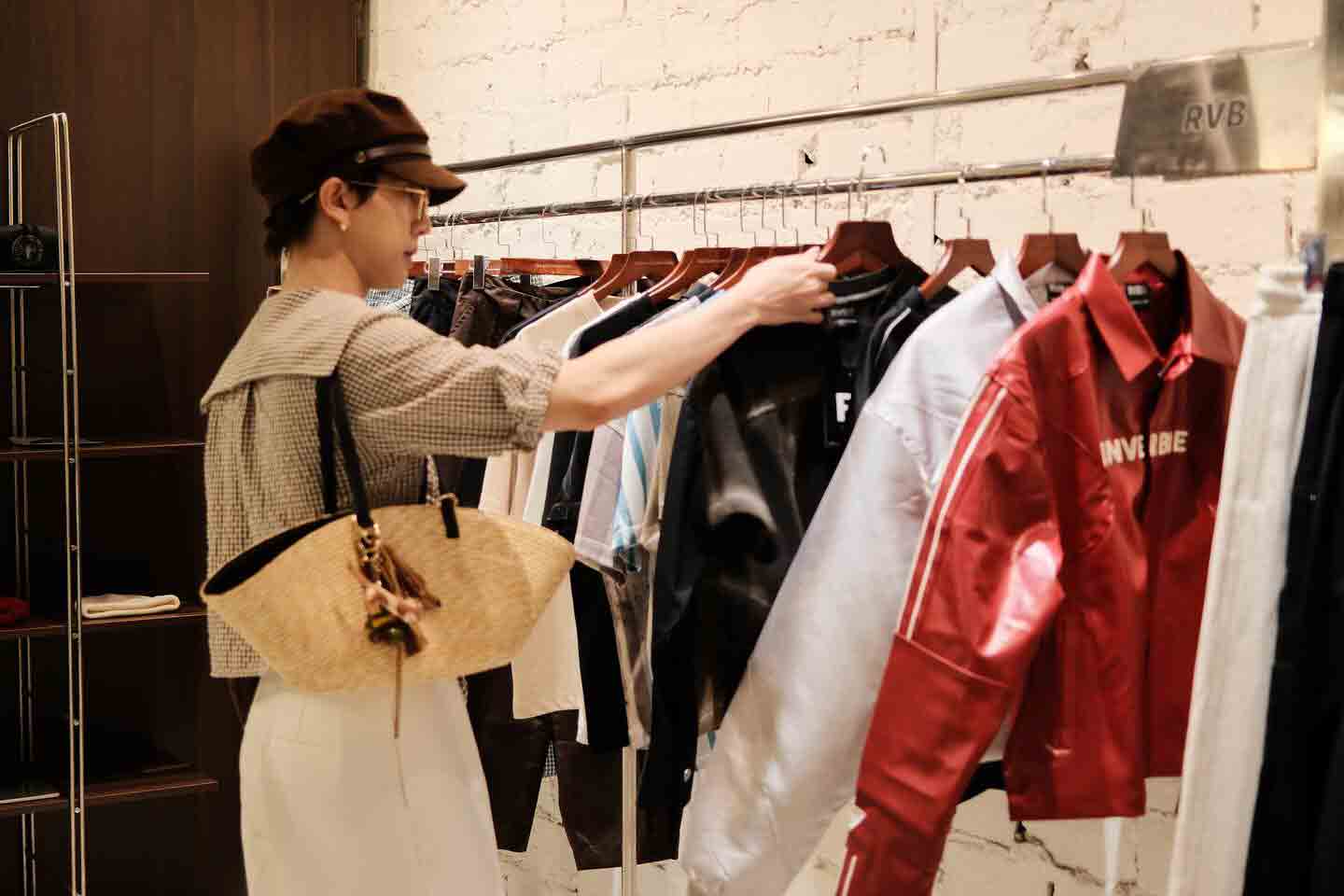 Điểm hẹn thời trang mới của giới trẻ- Ảnh 2. Điểm hẹn thời trang mới của giới trẻ- Ảnh 2.