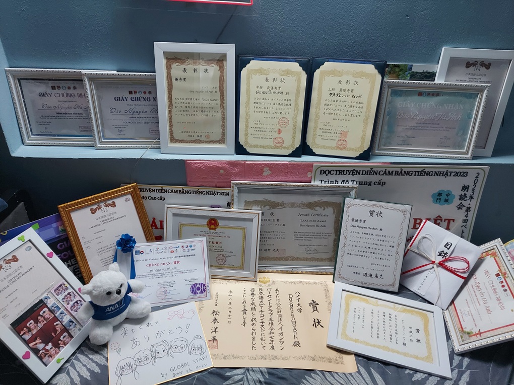 Bị ung thư xương phải cắt cụt chi năm 15 tuổi, nữ sinh vì mẹ mà tái sinh - 5