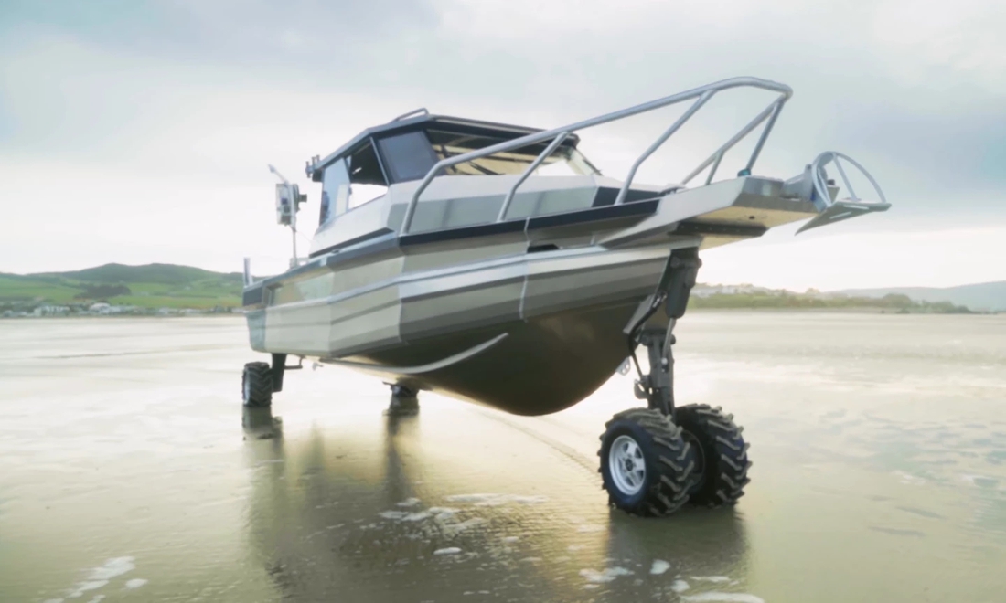 Nhà di động vừa lội được nước vừa chạy địa hình, đảo hoang cũng thành điểm cắm trại - Ảnh 2.