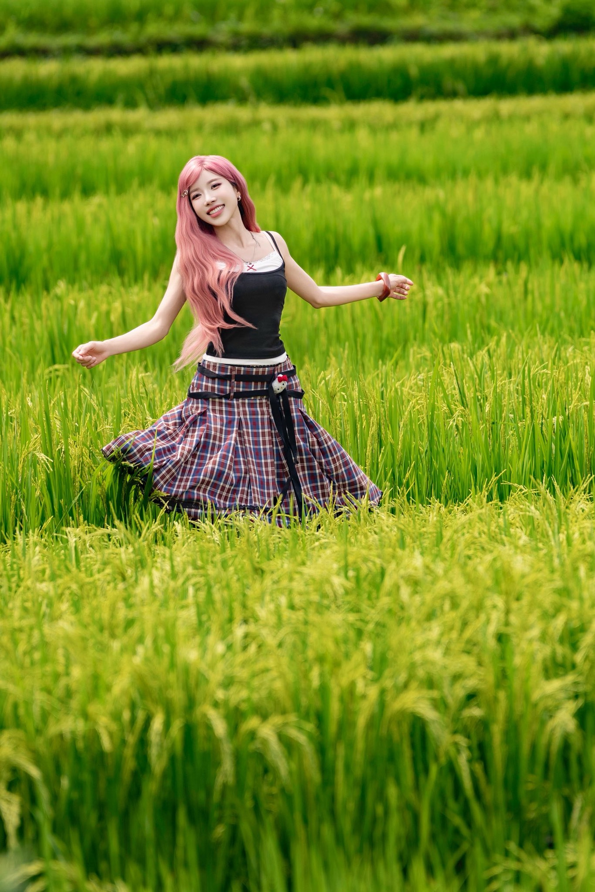 Trang Pháp: Bố giáo sư, mẹ làm ngoại giao, bất ngờ gây chú ý ở Trung Quốc - 2 Trang Pháp: Bố giáo sư, mẹ làm ngoại giao, bất ngờ gây chú ý ở Trung Quốc - 2