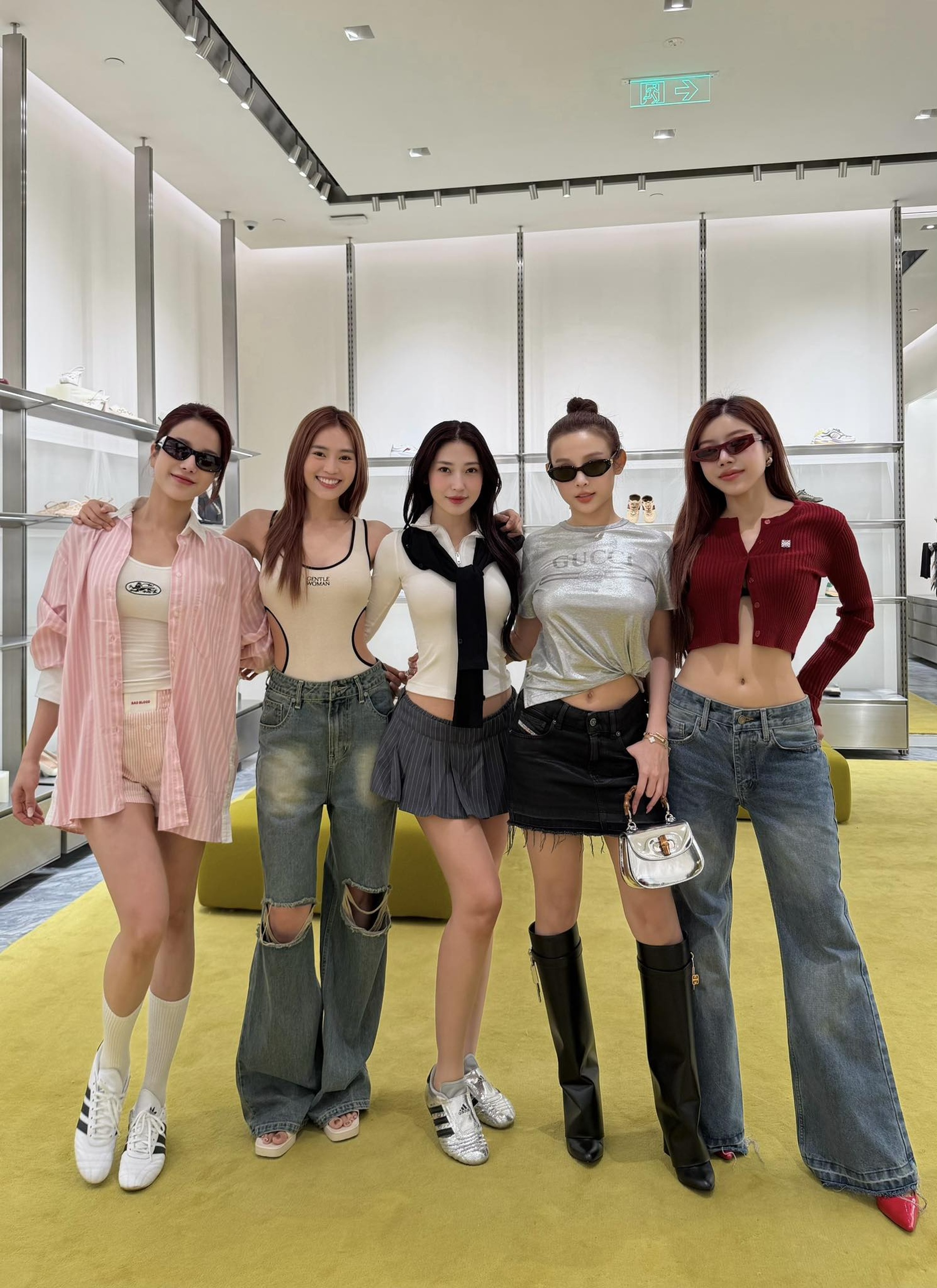 Trang Pháp: Bố giáo sư, mẹ làm ngoại giao, bất ngờ gây chú ý ở Trung Quốc - 7 Trang Pháp: Bố giáo sư, mẹ làm ngoại giao, bất ngờ gây chú ý ở Trung Quốc - 7