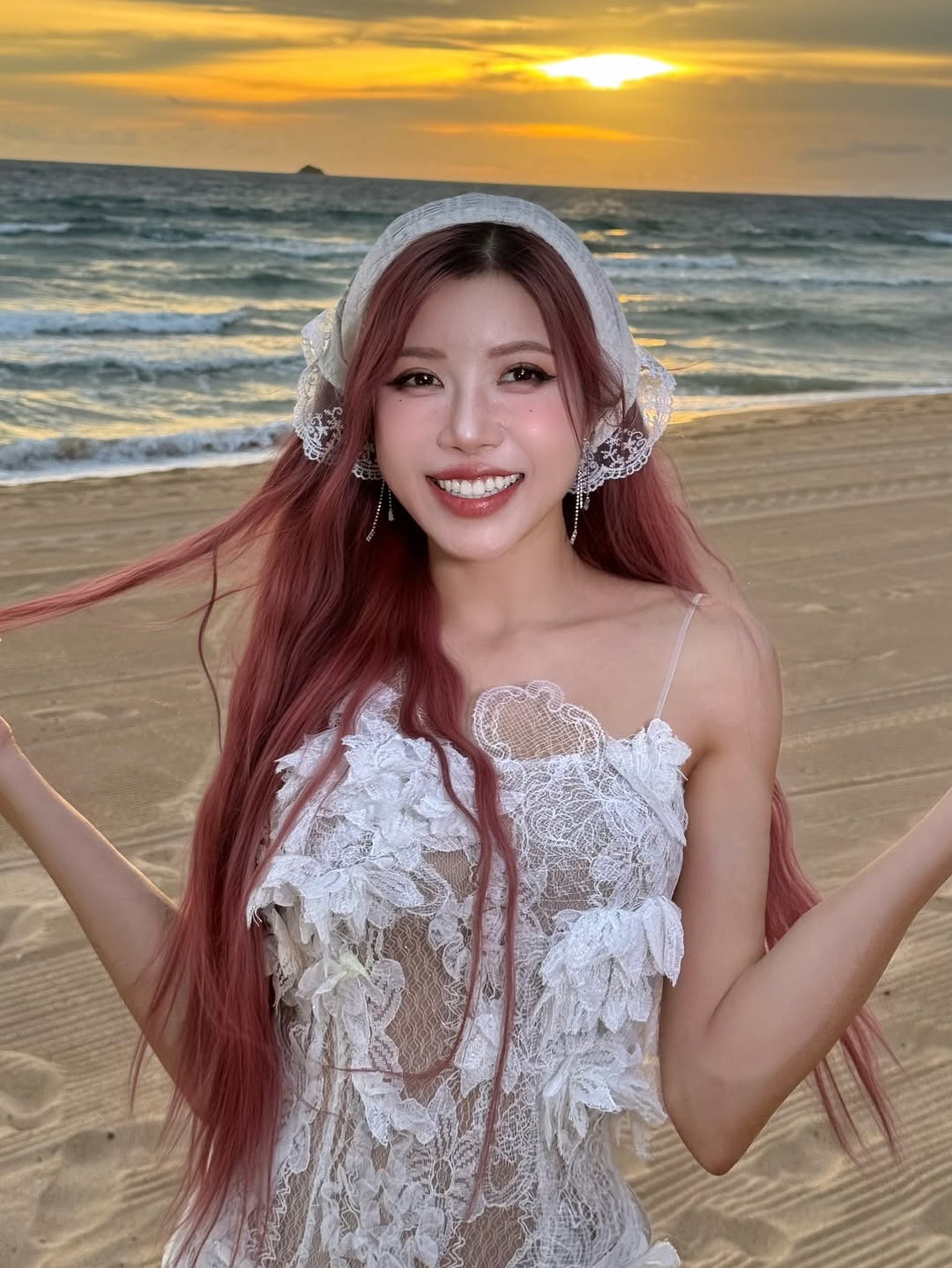 Trang Pháp: Bố giáo sư, mẹ làm ngoại giao, bất ngờ gây chú ý ở Trung Quốc - 12 Trang Pháp: Bố giáo sư, mẹ làm ngoại giao, bất ngờ gây chú ý ở Trung Quốc - 12