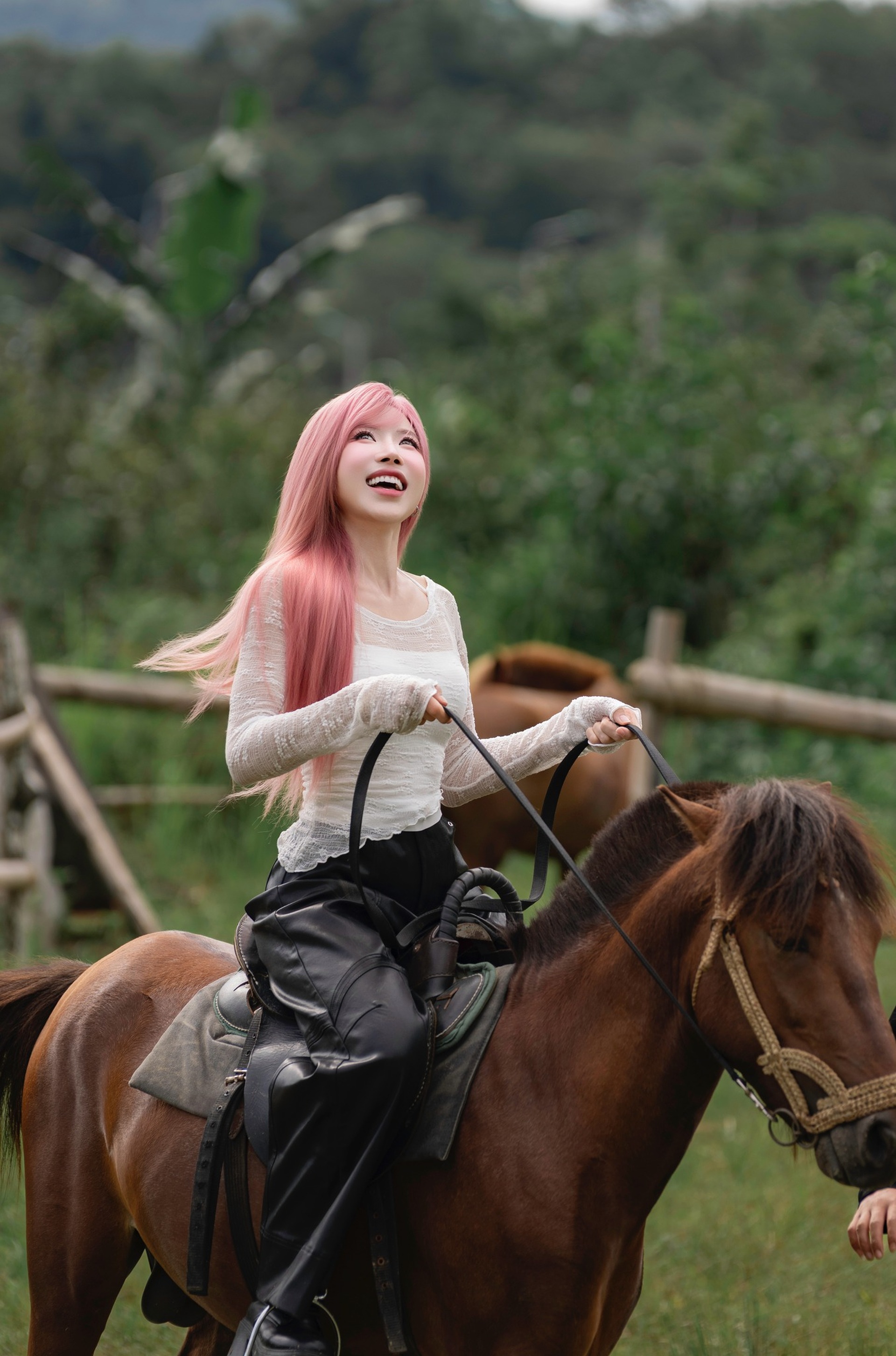 Trang Pháp: Bố giáo sư, mẹ làm ngoại giao, bất ngờ gây chú ý ở Trung Quốc - 13 Trang Pháp: Bố giáo sư, mẹ làm ngoại giao, bất ngờ gây chú ý ở Trung Quốc - 13