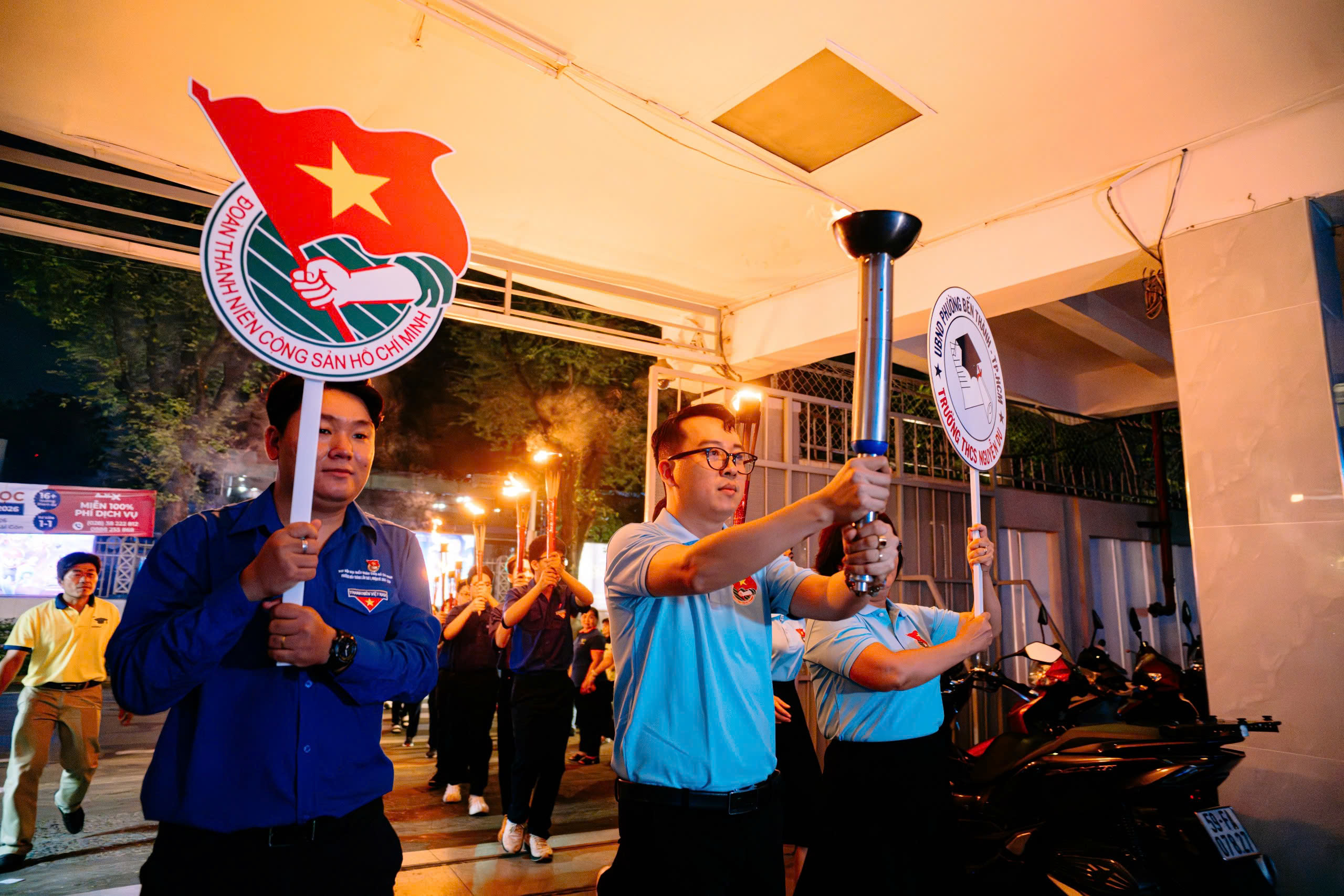 Khi ngọn lửa được thắp lên giữa lòng 'ngôi sao' tuổi trẻ 5 Nguyễn Du - Ảnh 5.