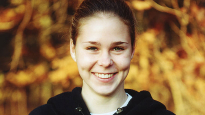 Sinh viên Maura Murray. Ảnh: Verylocal