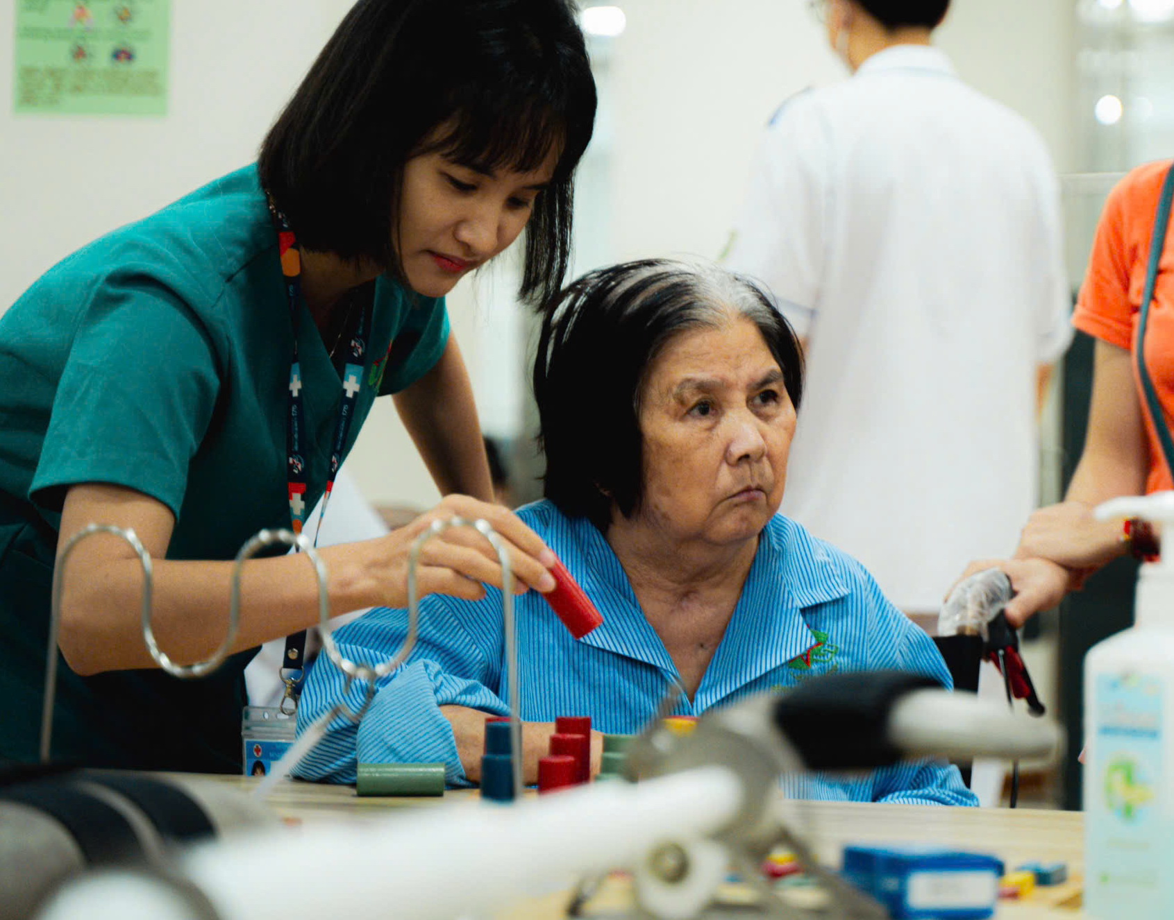 Giảm trừ chi y tế, giáo dục khi tính thuế: Cần 'rộng tay' hơn 2 Giảm trừ chi y tế, giáo dục khi tính thuế: Cần 'rộng tay' hơn - Ảnh 2.