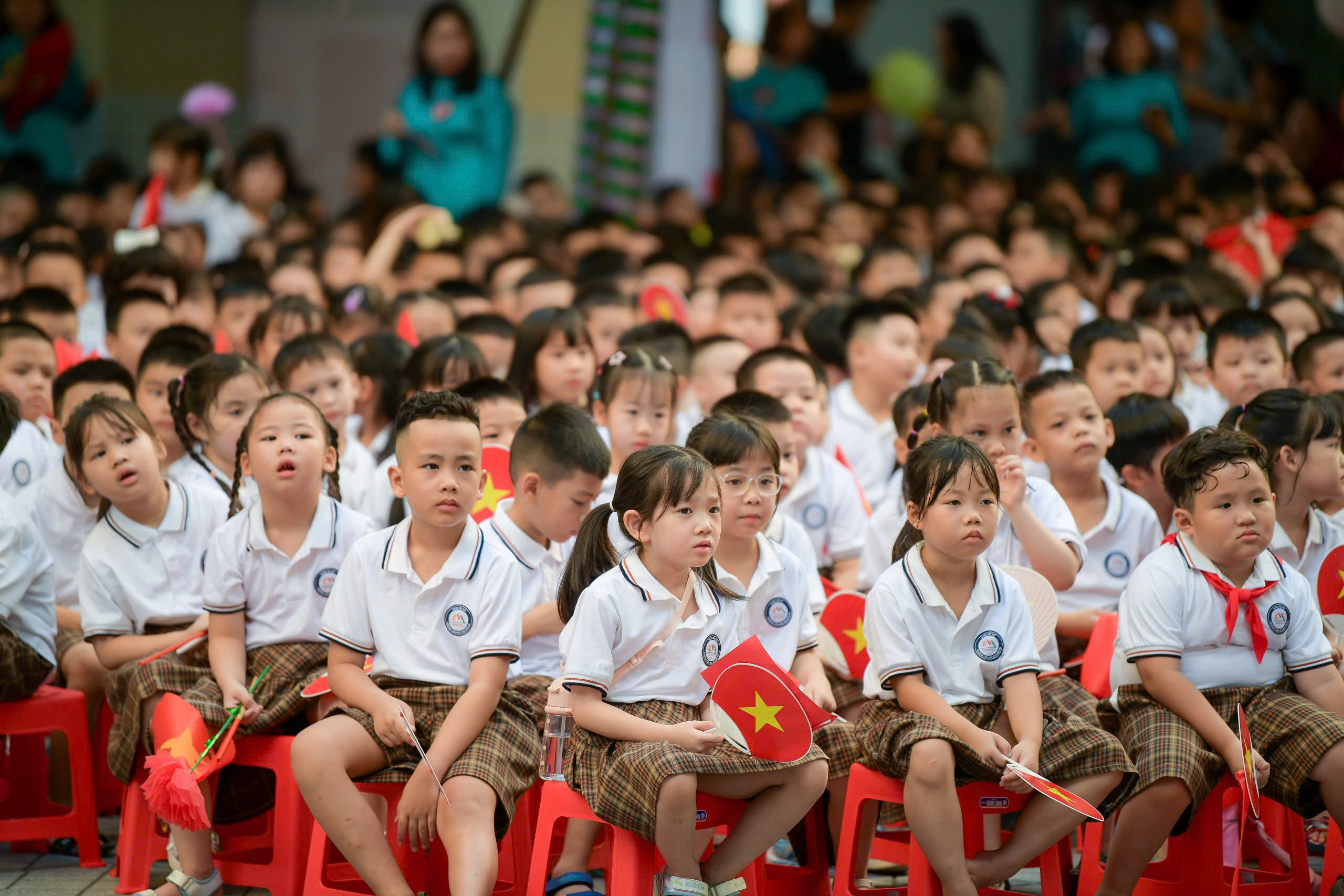 Giảm trừ chi y tế, giáo dục khi tính thuế: Cần 'rộng tay' hơn 3 Giảm trừ chi y tế, giáo dục khi tính thuế: Cần 'rộng tay' hơn - Ảnh 3.