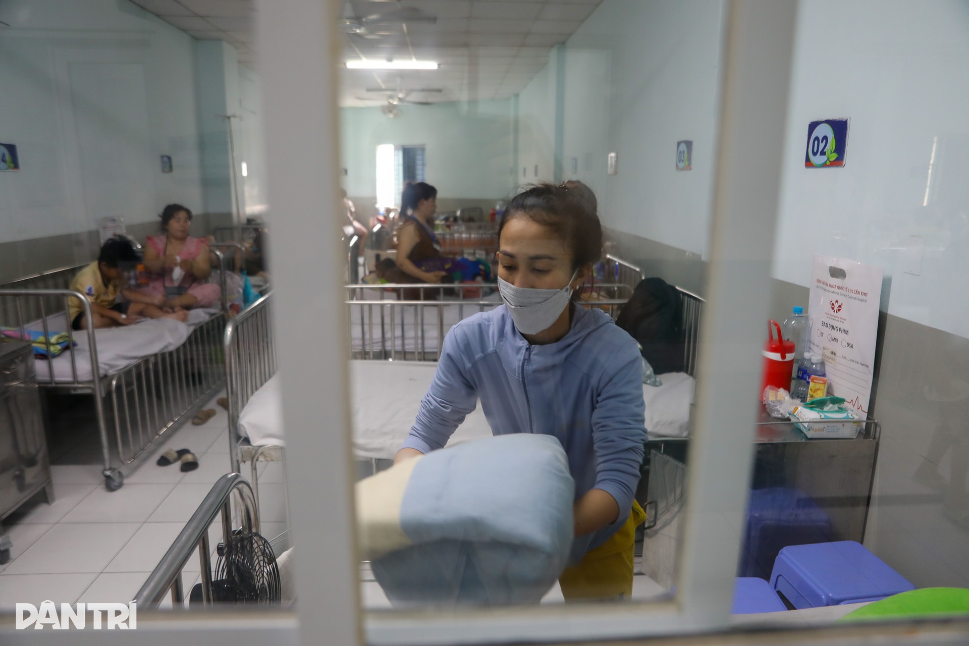 Bên trong nơi cứu chữa trẻ mắc tay chân miệng nặng, biến chứng ngưng thở - 11