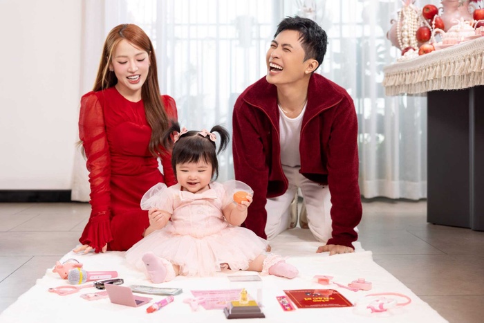 Gin Tuấn Kiệt tiết lộ Puka "về dáng thần tốc sau sinh" 2 Gin Tuấn Kiệt tiết lộ Puka về dáng thần tốc sau sinh