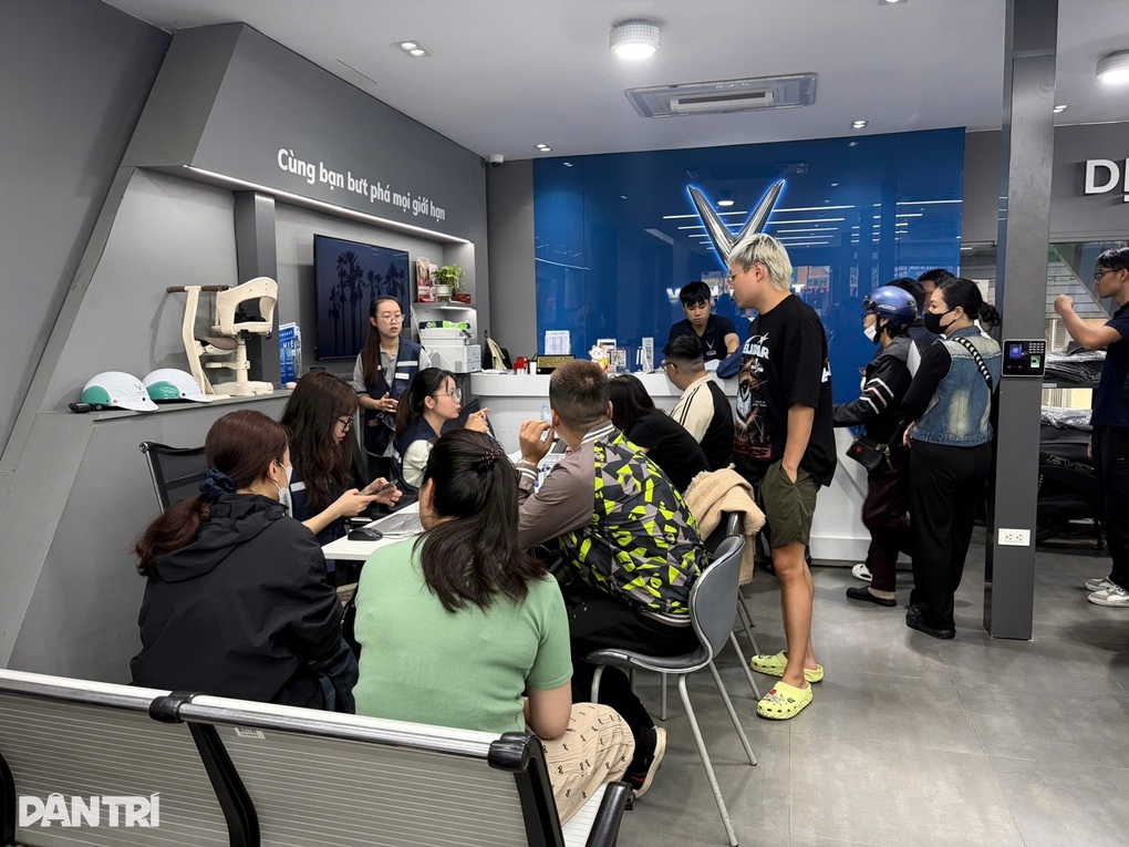 Hà Nội: Nhu cầu mua xe máy điện tăng đột biến - 2