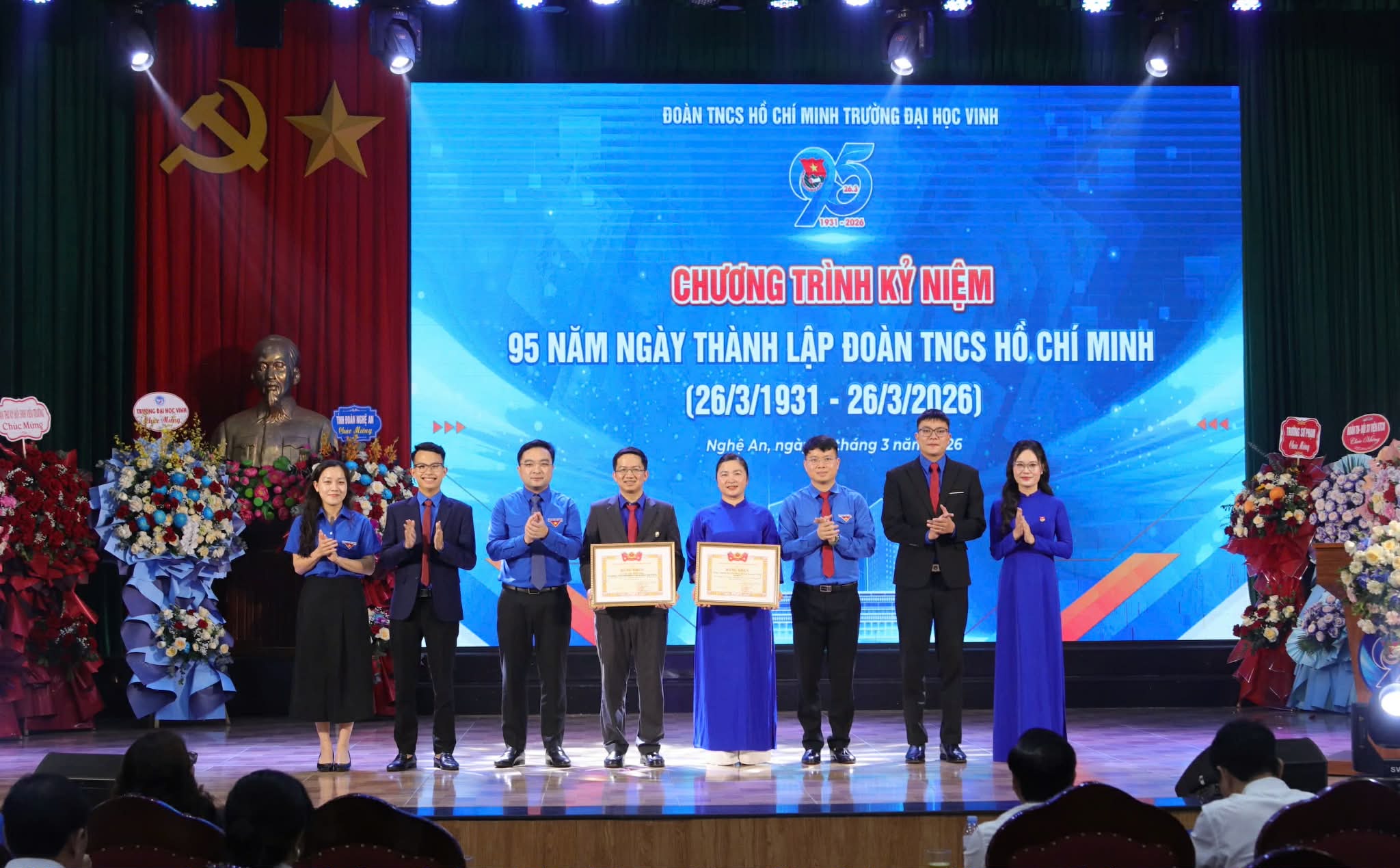 tình nguyện - Ảnh 2.