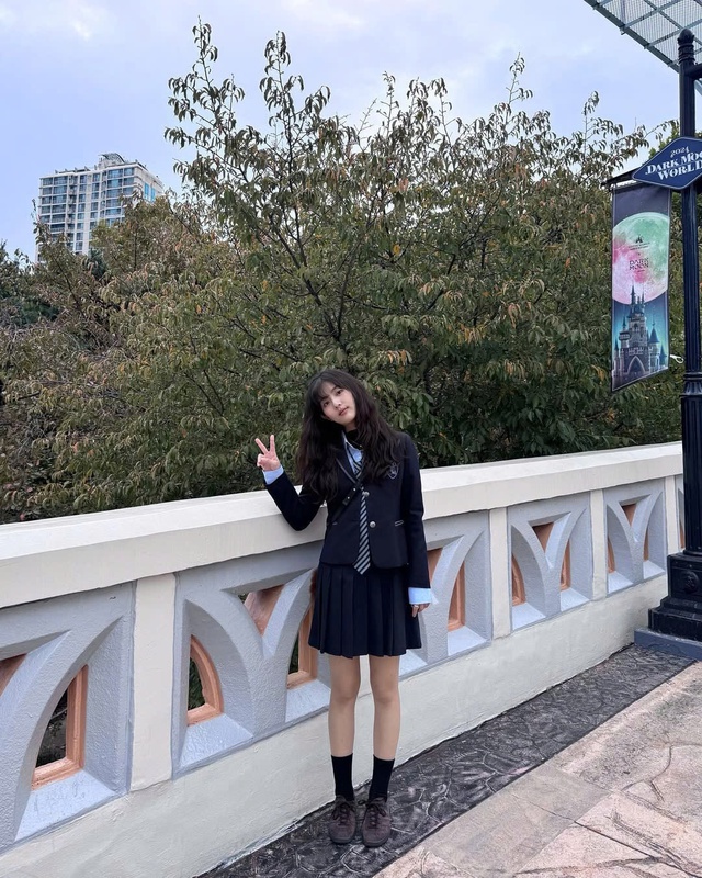 Chân váy tennis giao thoa giữa năng động và quyến rũ- Ảnh 4.