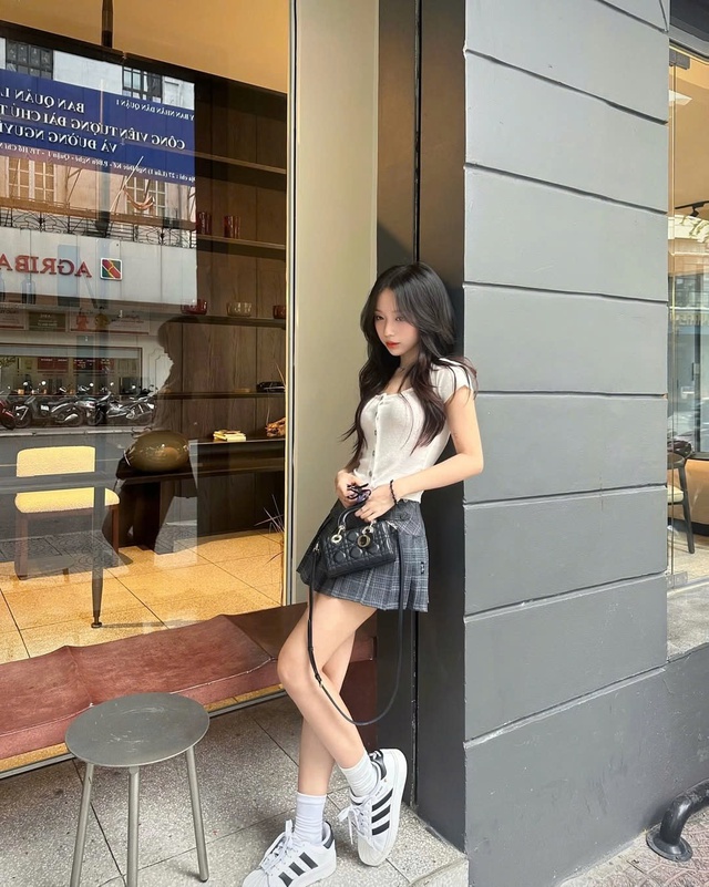 Chân váy tennis giao thoa giữa năng động và quyến rũ- Ảnh 5.