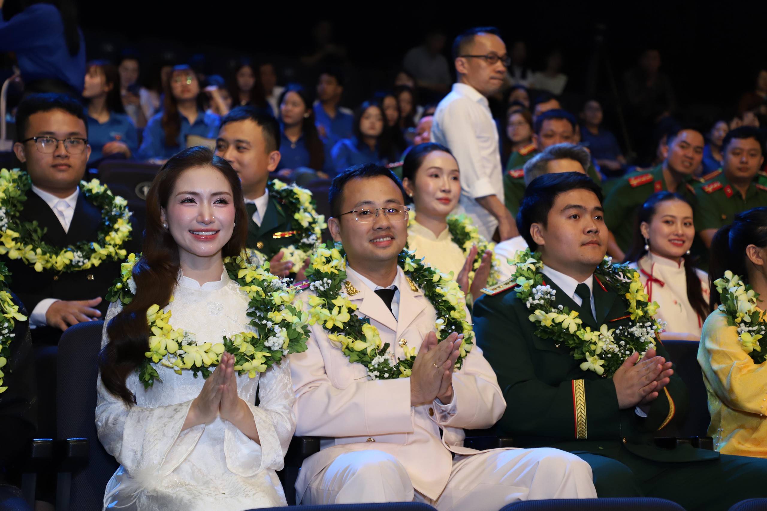 Trao Giải thưởng Gương mặt trẻ Việt Nam tiêu biểu 2025 cho 10 thanh niên ưu tú - Ảnh 2.