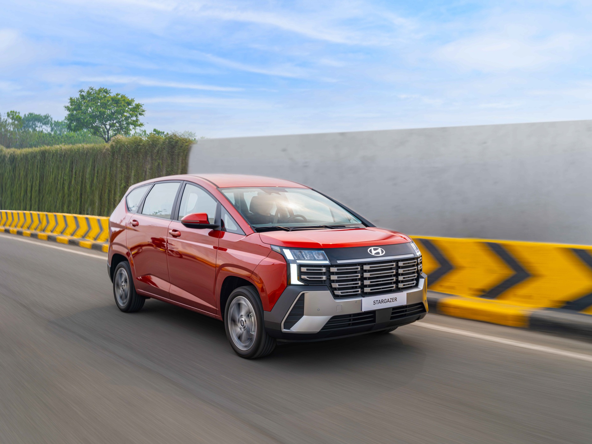 Hyundai Stargazer 2026 ra mắt Việt Nam: 2 phiên bản, giá từ 569 triệu đồng - 11 Hyundai Stargazer 2026 ra mắt Việt Nam: 2 phiên bản, giá từ 569 triệu đồng - 11