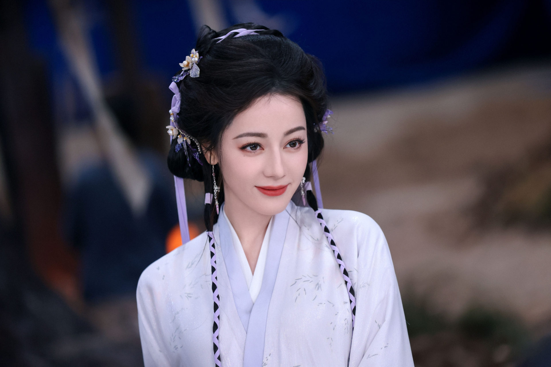 Phép màu cũng không cứu nổi Địch Lệ Nhiệt Ba- Ảnh 3.