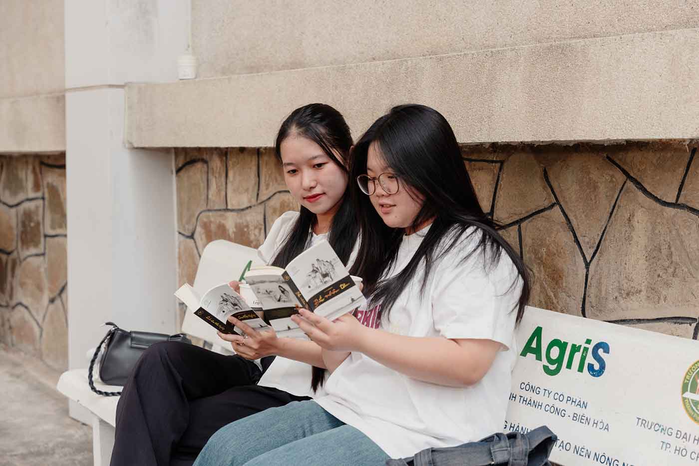 'Hành trình Từ Trái Tim' của Trung Nguyên Legend: Điều bất ngờ dành cho sinh viên TP.HCM - Ảnh 5.